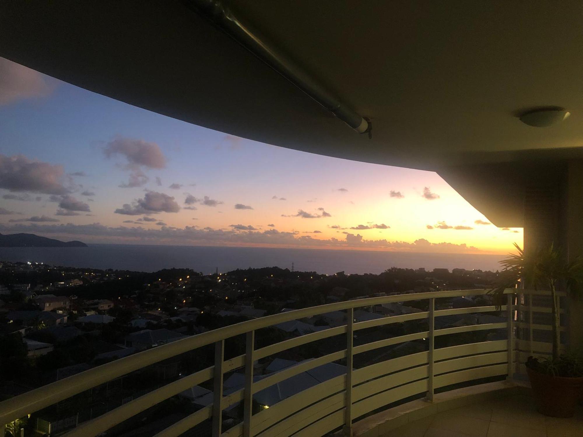 Appartement De Standing Vue Mer Schoelcher Dış mekan fotoğraf